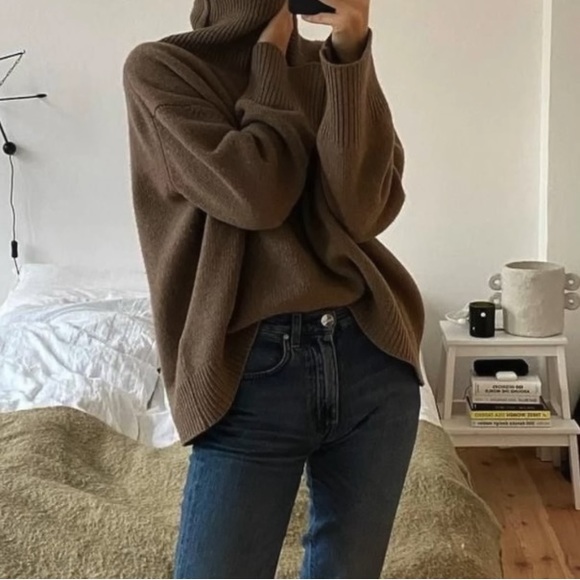 Meet your Posher - Picture 1 of 1